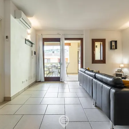 Via Giardini House Апартаменты *