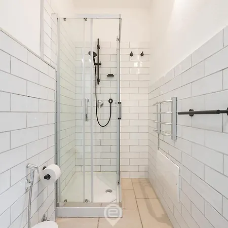 Via Giardini House Апартаменты *
