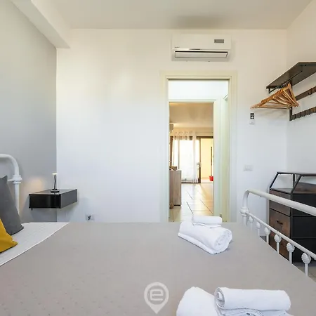 Via Giardini House *